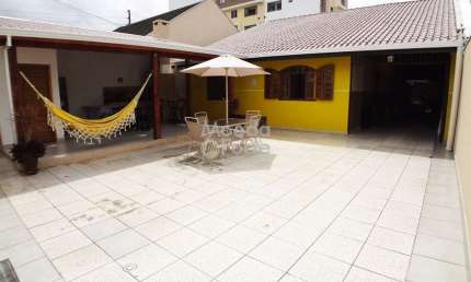 Casa com 4 quartos à venda na Rua Júlio Eduardo Gineste, 1458, Santa Quitéria, Curitiba por R$ 880.000