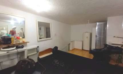 Vende loja em galeria R$460.000,00 - Centro - auiz de Fora - MG
