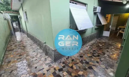 Casa com 3 dormitórios à venda, 128 m² por R$ 1.300.000,00 - Vila Belmiro - Santos/SP