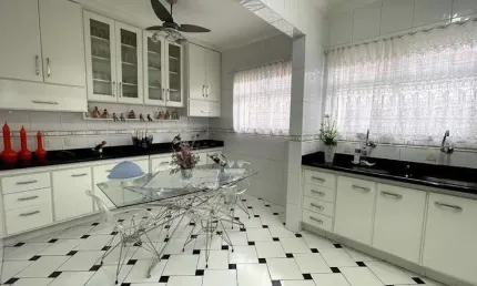 Casa com 3 quartos à venda na Rua Carlos Gomes, 256, Marapé, Santos