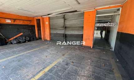 Comercial, térreo e 1º andar, 3 vagas de garagem - Santa Maria - Santos