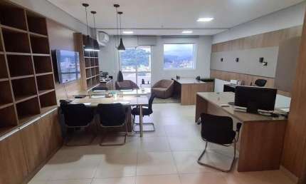 Sala comercial para alugar na Avenida Senador Feijó, 686, Centro, Santos