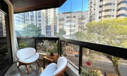 Apartamento para Venda em Florianópolis, Centro, 4 dormitórios, 2 suítes, 5 banheiros, 2 vagas