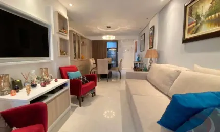 Apartamento para Venda em Florianópolis, Centro, 2 dormitórios, 1 suíte, 2 banheiros, 2 vagas