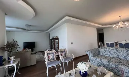 Apartamento para Venda em Florianópolis, Agronômica, 4 dormitórios, 1 suíte, 3 banheiros, 2 vagas
