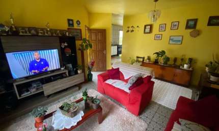 Casa para Venda em Florianópolis, Cacupé, 3 dormitórios, 1 suíte, 2 banheiros, 3 vagas