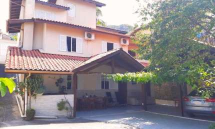 Casa para Venda em Florianópolis, Trindade, 5 dormitórios, 2 suítes, 6 banheiros, 4 vagas