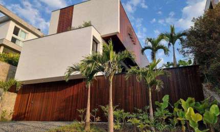Casa para Venda em Florianópolis, Cacupé, 4 dormitórios, 4 suítes, 4 banheiros, 4 vagas