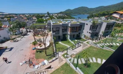 Casa para Venda em Florianópolis, Lagoa Da Conceição, 3 dormitórios, 3 suítes, 3 banheiros, 2 vagas