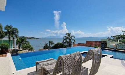 Casa para Venda em Florianópolis, Cacupé, 5 dormitórios, 5 suítes, 8 banheiros, 6 vagas