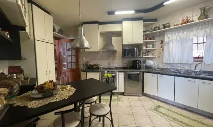 Casa para Venda em Florianópolis, Lagoa Da Conceição, 3 dormitórios, 1 suíte, 2 banheiros, 2 vagas