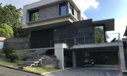 Casa para Venda em Florianópolis, Cacupé, 3 dormitórios, 3 suítes, 5 banheiros, 1 vaga