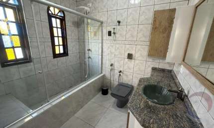 Casa para Venda em Florianópolis, Pantanal, 5 dormitórios, 2 suítes, 3 banheiros, 8 vagas