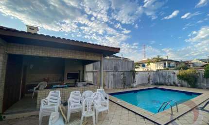 Casa para Venda em Florianópolis, Santa Mônica, 6 dormitórios, 3 suítes, 6 banheiros, 4 vagas