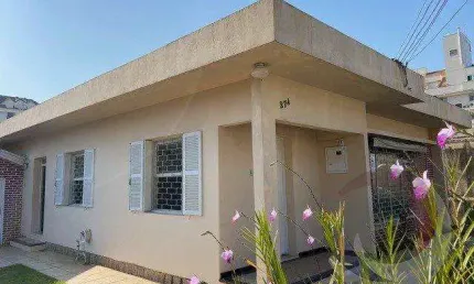 Casa para Venda em Florianópolis, Coqueiros, 4 dormitórios, 1 suíte, 2 banheiros, 2 vagas