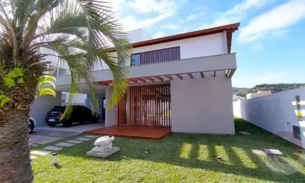 Casa para Venda em Florianópolis, Cachoeira Do Bom Jesus, 4 dormitórios, 4 suítes, 5 banheiros, 2 vagas
