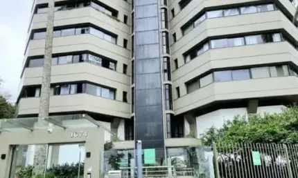 Apartamento para Venda em Florianópolis, Centro, 4 dormitórios, 1 suíte, 4 banheiros, 2 vagas