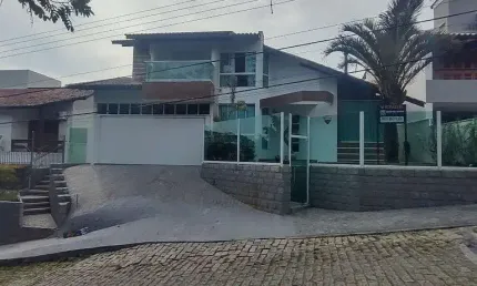 Casa para Venda em Florianópolis, Bom Abrigo, 3 dormitórios, 1 suíte, 4 banheiros, 2 vagas