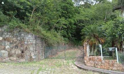 Terreno à venda na Rua Dresden, Itacorubi, Florianópolis