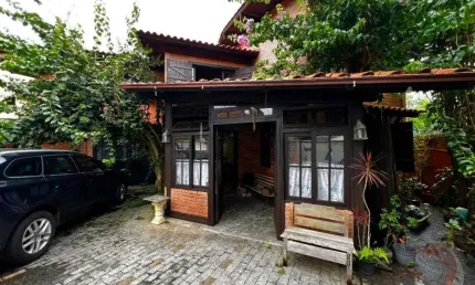 Casa para Venda em Florianópolis, Lagoa Da Conceição, 3 dormitórios, 1 suíte, 3 banheiros, 3 vagas