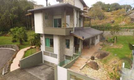 Casa para Venda em Florianópolis, Cacupé, 3 dormitórios, 3 suítes, 4 banheiros, 4 vagas