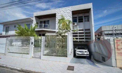 Casa Comercial para Venda em Florianópolis, Estreito, 3 dormitórios, 3 suítes, 4 banheiros, 10 vagas