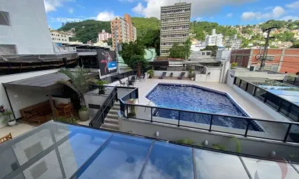 Apartamento para Venda em Florianópolis, Centro, 3 dormitórios, 1 suíte, 4 banheiros, 3 vagas