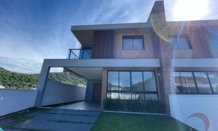 Casa para Venda em Florianópolis, Rio Tavares, 3 dormitórios, 1 suíte, 4 banheiros, 2 vagas