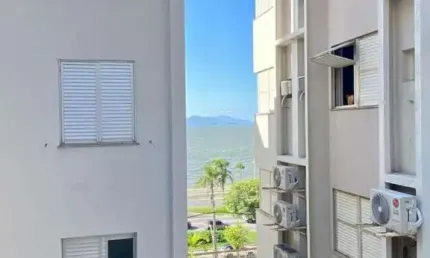 Apartamento para Venda em Florianópolis, Centro, 2 dormitórios, 2 banheiros, 1 vaga