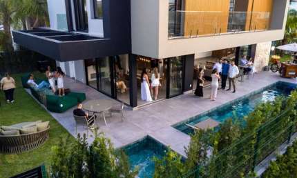 Casa para Venda em Florianópolis, Jurerê Internacional, 5 dormitórios, 5 suítes, 7 banheiros, 4 vagas