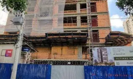 Apartamento para Venda em Florianópolis, Centro, 2 dormitórios, 2 suítes, 3 banheiros, 2 vagas