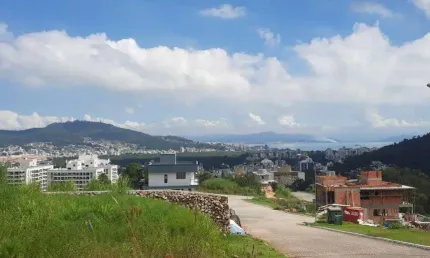 Terreno à venda na Rua Rodrigo Rampinelli Jeremias, Itacorubi, Florianópolis