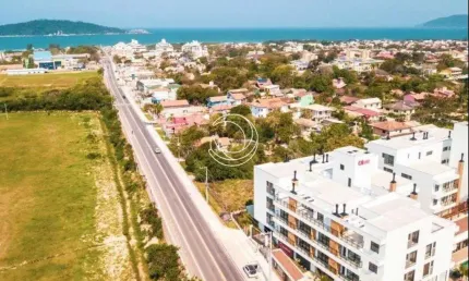 Cobertura para Venda em Florianópolis, Campeche, 2 dormitórios, 2 suítes, 3 banheiros, 2 vagas
