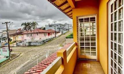 Casa para Venda em Florianópolis, Jardim Atlântico, 4 dormitórios, 2 suítes, 5 banheiros, 2 vagas