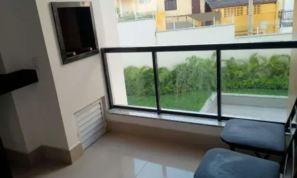 Apartamento para Venda em Florianópolis, Agronômica, 2 dormitórios, 1 suíte, 2 banheiros, 2 vagas
