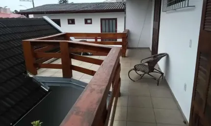 Casa para Venda em Florianópolis, Balneário, 5 dormitórios, 2 suítes, 5 banheiros, 4 vagas