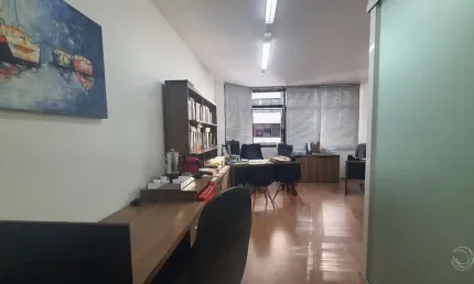 Sala Comercial para Venda em Florianópolis, Centro, 1 banheiro, 1 vaga