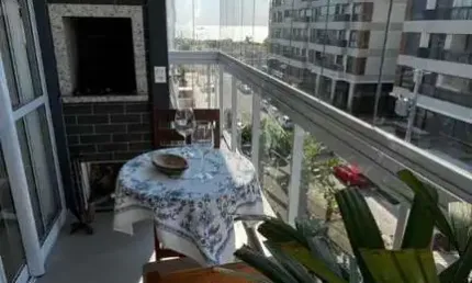 Apartamento para Venda em Florianópolis, Jurerê, 2 dormitórios, 1 suíte, 3 banheiros, 1 vaga