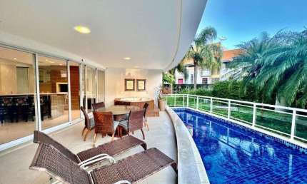 Apartamento para Venda em Florianópolis, Canasvieiras, 4 dormitórios, 4 suítes, 5 banheiros, 3 vagas