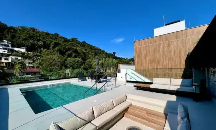 Apartamento para Venda em Florianópolis, Centro, 2 dormitórios, 1 suíte, 2 banheiros, 1 vaga