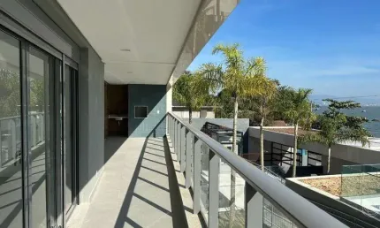 Apartamento para Venda em Florianópolis, Cacupé, 3 dormitórios, 3 suítes, 4 banheiros, 2 vagas