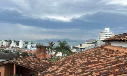 Casa para Venda em Florianópolis, Itaguaçu, 5 dormitórios, 1 suíte, 4 banheiros, 3 vagas