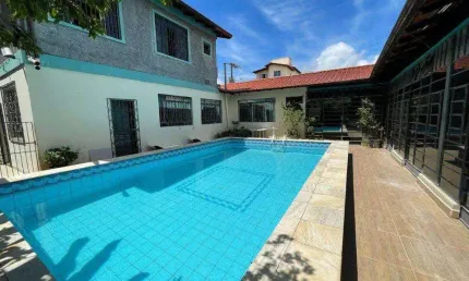 Casa para Venda em Florianópolis, Canasvieiras, 6 dormitórios, 2 suítes, 4 banheiros, 5 vagas