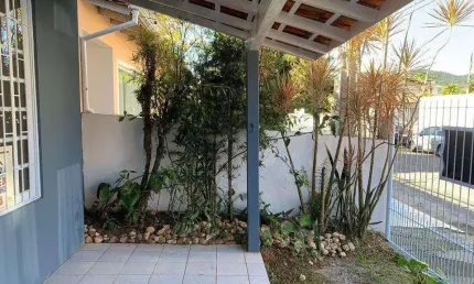 Casa para Venda em Florianópolis, Santa Mônica, 4 dormitórios, 1 suíte, 3 banheiros, 2 vagas