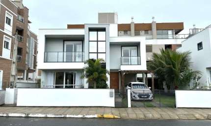 Casa para Venda em Florianópolis, Rio Tavares, 3 dormitórios, 3 suítes, 4 banheiros, 2 vagas