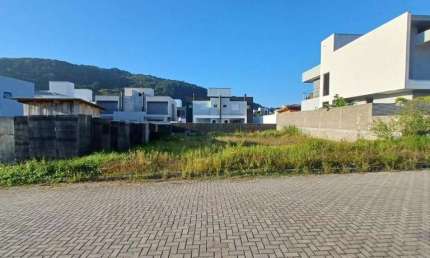 Terreno à venda na Via 02, Rio Tavares, Florianópolis