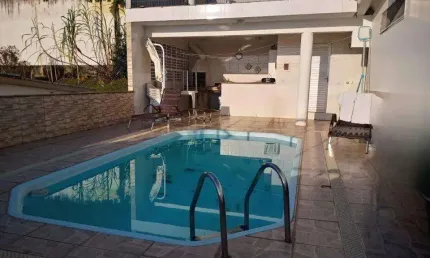 Casa para Venda em Florianópolis, Centro, 3 dormitórios, 6 banheiros, 2 vagas