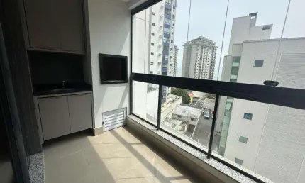 Apartamento para Venda em Florianópolis, Agronômica, 2 dormitórios, 2 suítes, 3 banheiros, 3 vagas