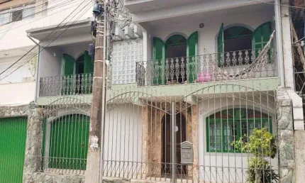 Casa para Venda em Florianópolis, Balneário, 4 dormitórios, 1 suíte, 3 banheiros, 1 vaga