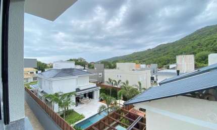 Apartamento para Venda em Florianópolis, Cachoeira Do Bom Jesus, 4 dormitórios, 1 suíte, 3 banheiros, 1 vaga